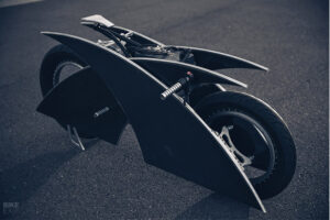 RACER-X CUSTOM "มอเตอร์ไซค์พลังงานไฟฟ้า ดีไซน์แห่งอนาคต"