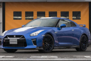อย่างสวย! Nissan เปิดตัวรถแบบ "Nissan GT-R" ครบรอบ 50 ปี "Anniversary Edition" ในงานที่ New York Auto Show