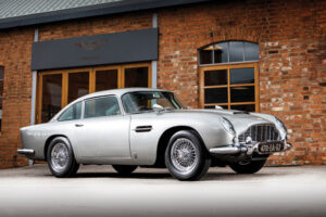 หายากจัด! เผยราคาประมูลของ Aston Martin DB5s Model 1964 ของ James Bond ราคาทะยานไปกว่า 6.4 ล้านดอลล่าร์!!!