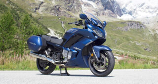 YAMAHA FJR1300ES 2019 "สปอร์ตทัวริ่งไบค์ที่เต็มเปี่ยมด้วยสมรรถนะและเทคโนโลยี"