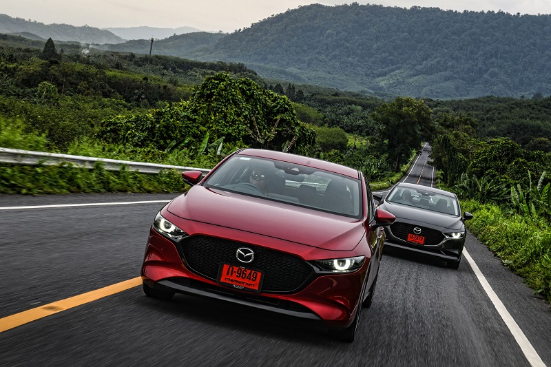 Review All-New Mazda 3
