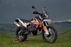 KTM 790 ADVENTURE R RALLY 2020 "โดดเด่นด้วยดีไซน์ อัดแน่นด้วยสมรรถนะในแบบสายลุย"
