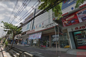 TOYOTA เจริญนคร (ธนบุรี)