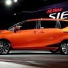 Toyota-Sienta-4