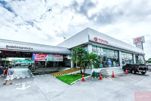 TOYOTA ศรีนคริทร์