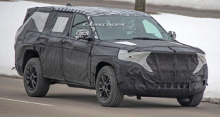 Jeep เตรียมเปิดเซกเม้นต์ใหม่ ซุ้มทดสอบ SUV 3 แถว 7 ที่นั่ง คาดทำตลาดปี 2021