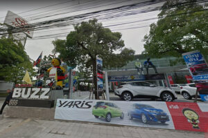 TOYOTA คันนายาว
