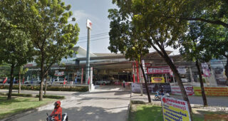 TOYOTA เพชรเกษม 81