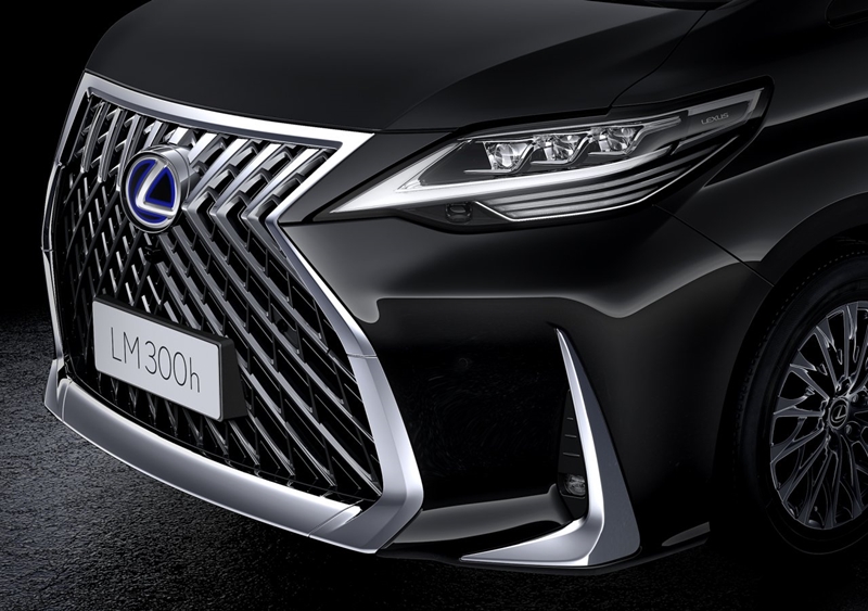 All-New Lexus LM300h