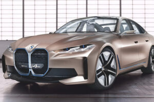 BMW เผยโฉมรถต้นแบบพลังงานไฟฟ้า Concept i4 เตรียมขึ้นไลน์ผลิตขายจริงปีหน้า