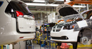 ไปไม่ไหว! FCA ไม่ยื้อประเทศพักการผลิตรถแบบใหม่ - เลิกจ้างพนักกว่า 1,500 คนหลังยอดขายไม่คืบหน้า