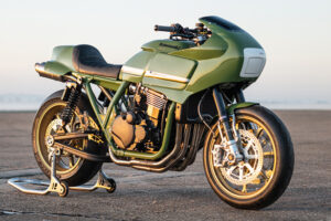 KAWASAKI ZRX1200R CUSTOM "สปอร์ตคลาสสิคสไตล์"