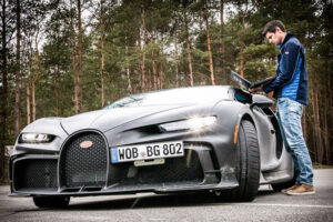 ทำต่อเนื่อง!เผยทีมงานของ Bugatti สร้างสรรค์รถต่อจากการ "Work From Home" ทำงานอยู่บ้าน