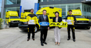 Flash Express เลือก ‘Ford Ranger Standard Cab 4x2’ ต่อยอดธุรกิจ อี-คอมเมิร์ซ