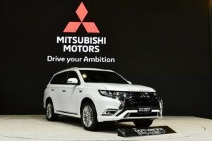 โปรโมชั่น MITSUBISHI OUTLANDER PHEV 2021 รับข้อเสนอสุดพิเศษ พร้อมรับฟรี!! ประกันภัยชั้นหนึ่ง