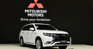 โปรโมชั่น MITSUBISHI OUTLANDER PHEV 2021 รับข้อเสนอสุดพิเศษ พร้อมรับฟรี!! ประกันภัยชั้นหนึ่ง