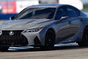 เผยโฉม Lexus IS 500 F Sport Performance ซีดานสปอร์ตแบบ Limited Edition 500 คันทั่วโลก