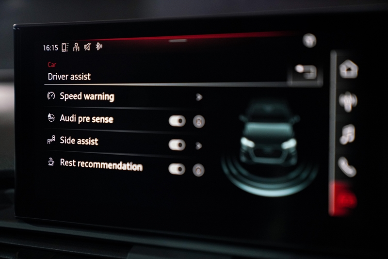 ใหม่ Audi Q5 45 TFSI quattro S line Black Edition