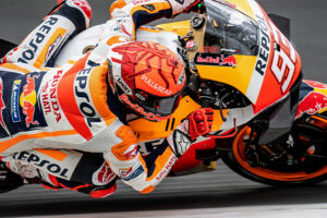 Marc Marquez 93 สตาร์ทแถว 2 ลุ้นโพเดี้ยม ส่วนก้อง สมเกียรติ นักบิดชาวไทย โดนปรับกริดสตาร์ทเป็น 26
