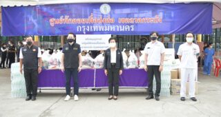 รถจักรยานยนต์ฮอนด้ามอบกล้อง CCTV เสริมระบบความปลอดภัยให้ผู้ติดเชื้อโควิด-19 ที่ศูนย์พักคอย เขตลาดกระบัง