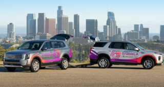 Hyundai และ Kia นำรถ SUV มาเป็นรถให้บริการรับส่งผู้โดยสารที่ใช้รถเข็นวีลแชร์ ใน LA เป็นครั้งแรก
