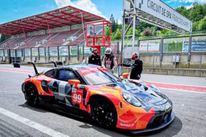 เต๊อะ วุฒิกร อินทรภูวศักดิ์ ปั้น Porsche 911 RSR พร้อมลุยลงสนามแข่งที่โหดที่สุดในโลก 24 Hours of Le Mans 2021