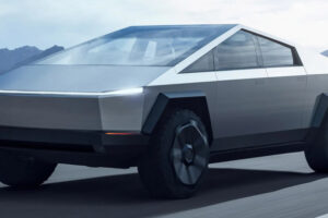 Tesla ยืนยัน Cybertruck กระบะไฟฟ้าดีไซน์ล้ำ เลื่อนการผลิตไปเป็นปี 2022