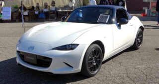 Mazda MX-5 990S Edition รถสปอร์ตโรดสเตอร์รุ่นพิเศษ กับน้ำหนักเพียง 990 กก.