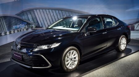 ใหม่ New Toyota Camry Hybrid 2023-2024 ราคา โตโยต้า คัมรี่ ไฮบริด ตารางผ่อน-ดาวน์