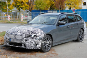BMW 3-Series Touring ปี 2023 ปรับโฉมใหม่ ถูกเก็บภาพได้เป็นครั้งแรก