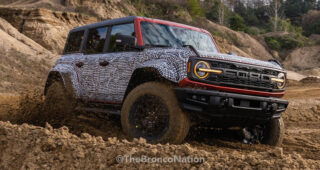 เผยภาพทดสอบ Ford Bronco Raptor ออฟโรดสุดแกร่ง 450 แรงม้า ก่อนเปิดตัว