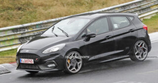 Ford Fiesta ST ? ขณะทดสอบ มาพร้อมคาลิปเปอร์เบรกสีทอง และดีไซน์ที่แตกต่าง