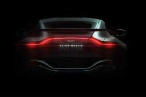 มาแล้วทีเซอร์ใหม่! "Aston Martin V12 Vantage" พร้อมเครื่องยนต์สุดทรงพลัง ก่อนเปิดตัวต้นปีหน้า