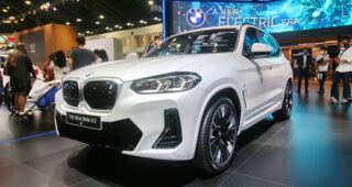 ใหม่ BMW iX3 2023-2024 ราคา BMW iX3 ตารางผ่อน-ดาวน์