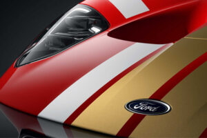 Ford GT Alan Mann Heritage Edition ใหม่ ในชุดตัวถังสีแดง คาดแถบสีทอง ลุ้นอาจเปิดตัวเร็ว ๆ นี้