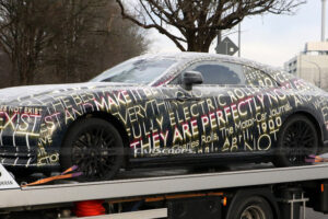 2024! Rolls-Royce Spectre EV คูเป้ไฟฟ้าสุดหรู มาพร้อมไฟหน้าแยกส่วน ที่หลายคนเฝ้ารอ