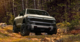 ภาพแรก! Chevrolet Silverado EV Trail Boss รถกระบะไฟฟ้าสายลุยตัวท็อป