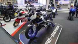 ใหม่ Yamaha R15 / R15M 2023-2024 ราคา ยามาฮ่า YZF R15 ตารางผ่อน-ดาวน์