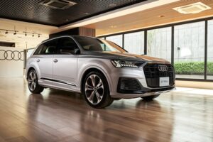 ใหม่ New Audi Q7 60 TFSI e quattro S line Black Edition 2023-2024 ราคา-ตารางผ่อน-ดาวน์