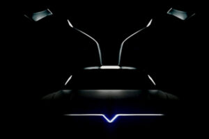เผยทีเซอร์ DeLorean EVolved รถสปอร์ตคู่เป้ไฟฟ้า ประตูปีกนก เตรียมเปิดตัวภายในปี 2022 นี้!