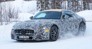 Mercedes-AMG GT ปี 2023 ขณะทดสอบ คาดมาพร้อมเครื่องยนต์ V8 ให้กำลังสูงสุด 577 แรงม้า
