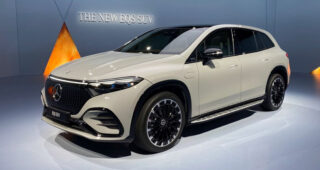 เผยข้อมูล EQS SUV รถยนต์ไฟฟ้ารุ่นใหม่ จาก Mercedes-Benz วิ่งไกลสุด 660 กม./ชาร์จ