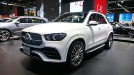 ใหม่ Mercedes-Benz GLE 300 d 4MATIC AMG Dynamic 2023-2024 ราคา-ตารางผ่อน-ดาวน์