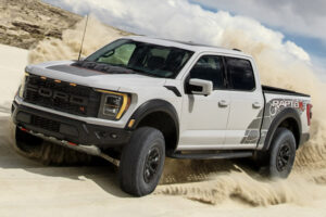 2023 Ford F-150 Raptor R เปิดตัวพร้อมเครื่องยนต์ V8 5.2 ลิตร 700 แรงม้า จาก Mustang Shelby GT500 เริ่มต้นที่ 4,000,000.-