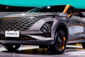 Chery Omoda 5 รถ SUV ดีไซน์ล้ำสมัย เปิดตัวแล้วที่จีน ก่อนจ่อบุกตลาดประเทศไทย เร็ว ๆ นี้