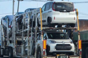 Toyota Sienta โฉมใหม่ ! ภาพหลุดขณะขนส่ง ลือเปิดตัวสิงหาคมนี้
