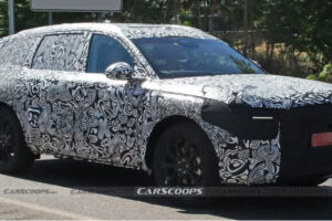 Ford Fusion Active วิ่งทดสอบในยุโรป ด้วยดีไซน์ 2 สไตล์ที่แตกต่างกัน