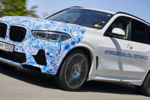 รถยนต์ไฮโดรเจนของ BMW ที่พัฒนาร่วมกับ Toyota เวอร์ชันใช้งานจริง พร้อมบุกตลาดในปี 2025