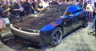 สะเทือนวงการ! Dodge เปิดตัว Charger Daytona SRT ต้นแบบมัสเซิลคาร์ไฟฟ้าตัวโหด ก่อนเวอร์ชันผลิตจริงจะมาในปี 2024