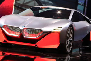 แพลตฟอร์ม Neue Klasse ของ BMW รองรับการติดตั้งมอเตอร์ไฟฟ้า 4 ตัว ที่ให้กำลังสูงสุดถึง 1,360 แรงม้า (PS)